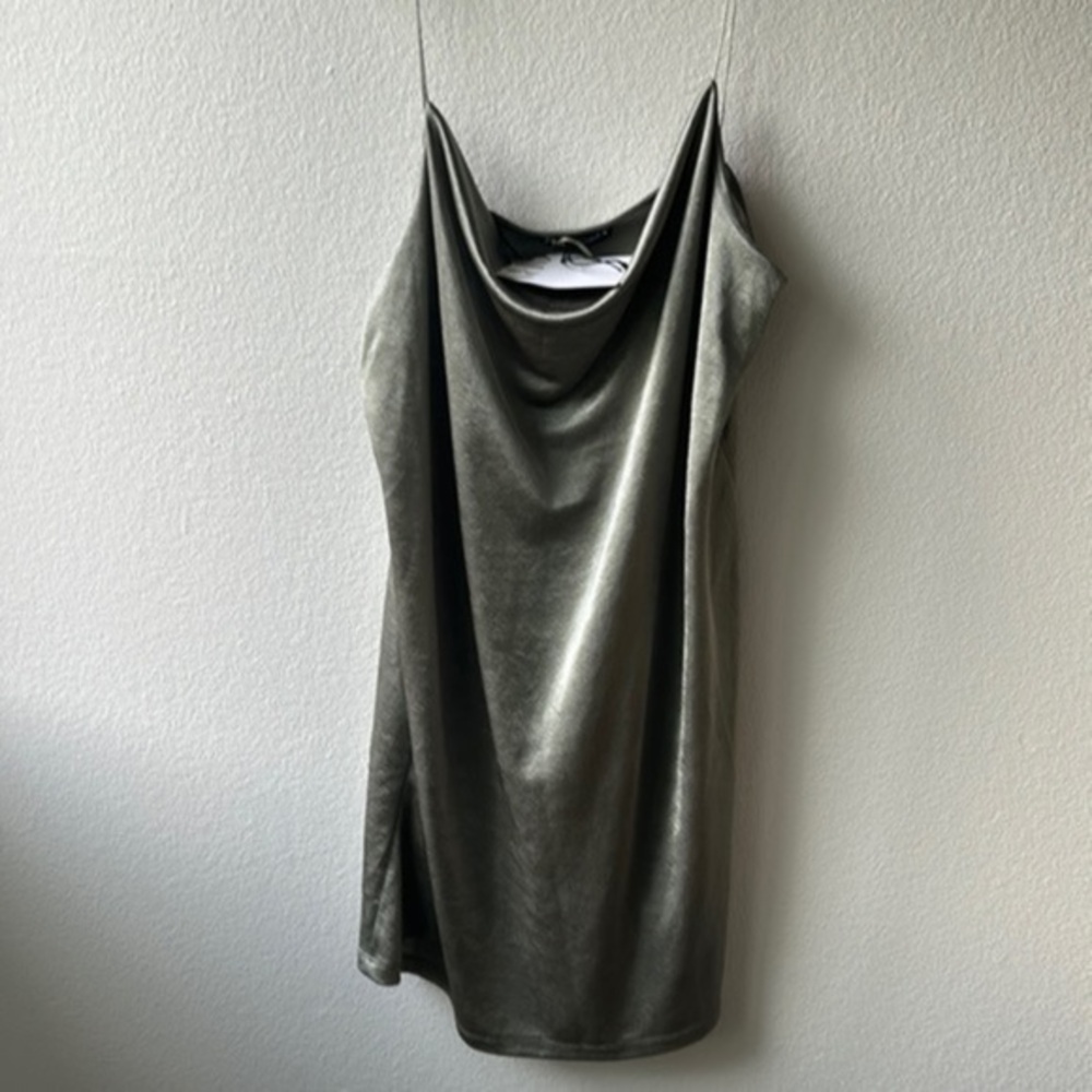 NWT Zara dress gown size large olive green spaghetti strap nightie look